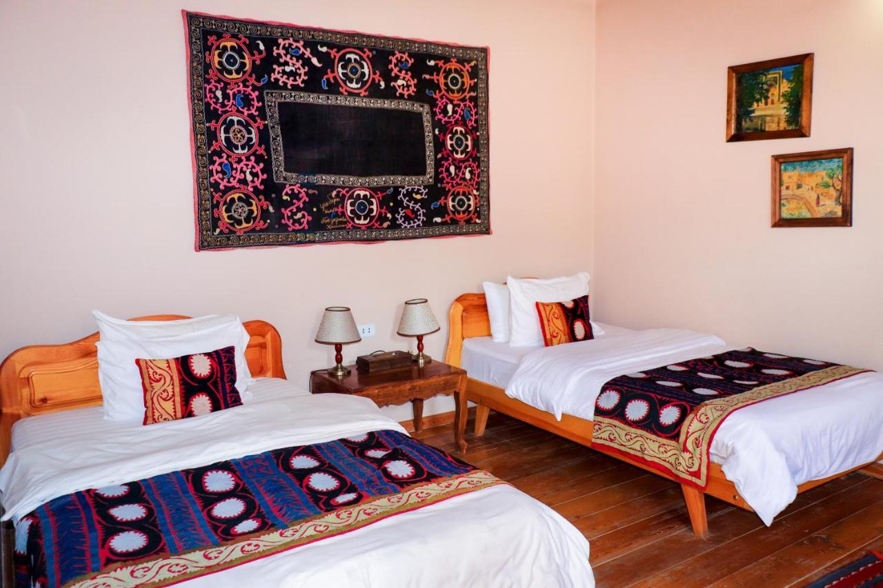 Salom Inn Bukhara Exterior photo